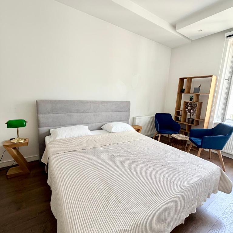 Golden Stay Sarajevo - Deluks Studio sa Bračnim Krevetom (King-size) - 2