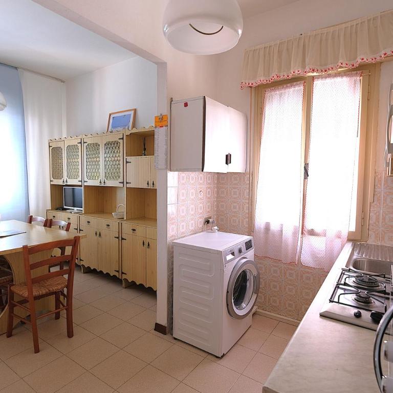 CASA ROSSA TOMASINI Appartamento per famiglie, tre camere , spiaggia compresa - Appartamento con 3 Camere da Letto - 13