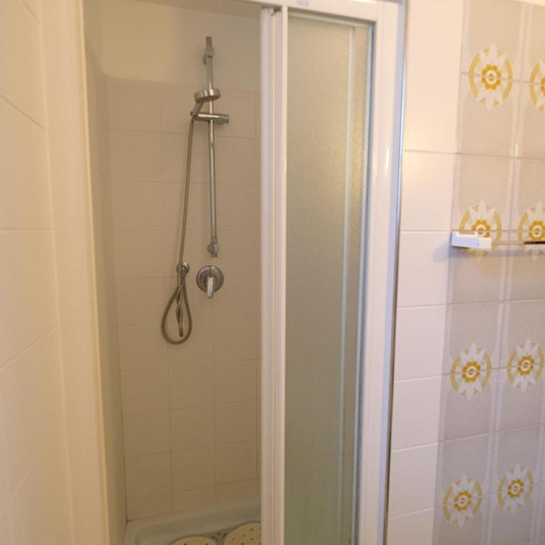 CASA ROSSA TOMASINI Appartamento per famiglie, tre camere , spiaggia compresa - Appartamento con 3 Camere da Letto - 30