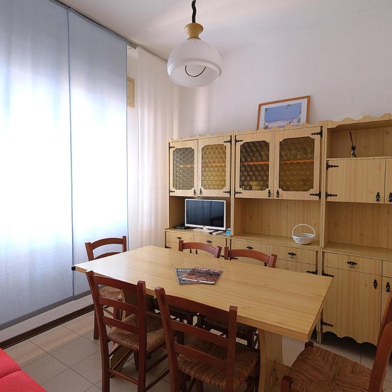 CASA ROSSA TOMASINI Appartamento per famiglie, tre camere , spiaggia compresa - Appartamento con 3 Camere da Letto - 9