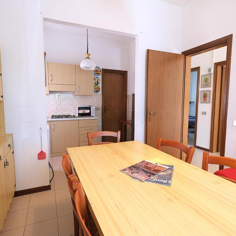CASA ROSSA TOMASINI Appartamento per famiglie, tre camere , spiaggia compresa - Appartamento con 3 Camere da Letto - 10