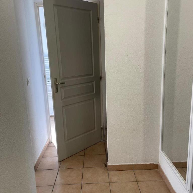 Comfortable and convenient studio apartment - Appartement 1 Chambre - 9