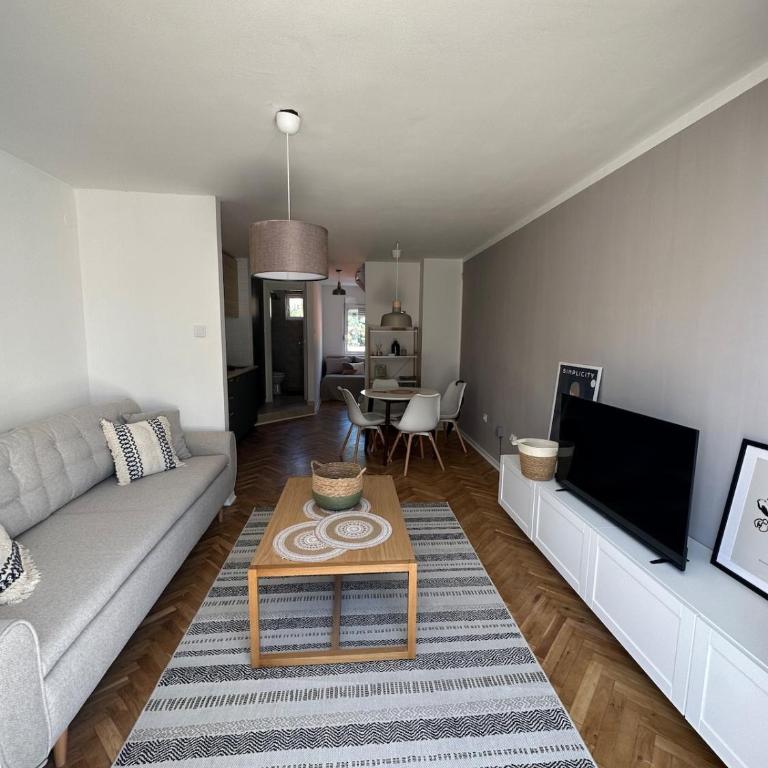 Cozy duplex apartment in Budva - One-Bedroom Apartment - 5