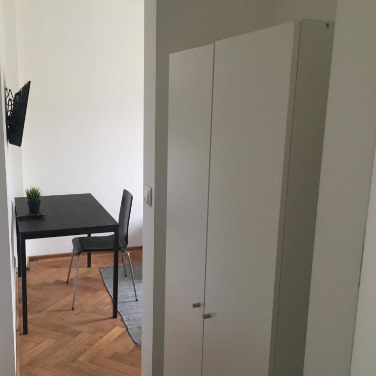 P63 City Rooms Nürnberg Center - Premium Vierbettzimmer - 12
