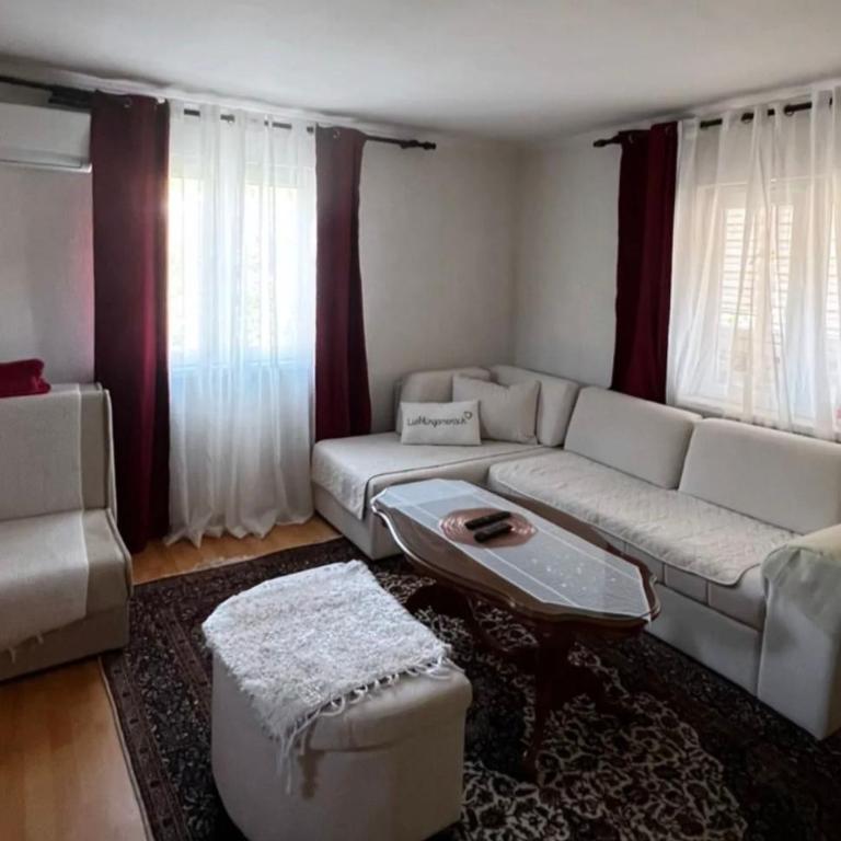 Garden apartman - Kuća sa 2 Spavaće Sobe - 10