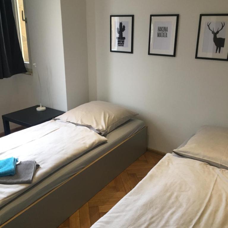 P63 City Rooms Nürnberg Center - Vierbettzimmer - 10