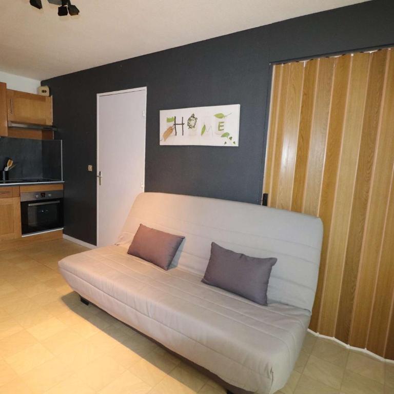 Appartement lumineux avec piscine et parking à 200m de la plage - FR-1-307-289 - Apartment - 20