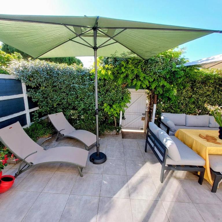 Pavillon climatisé 6 pers. avec parking & vélos à Gruissan - FR-1-409-290 - Villa - 28