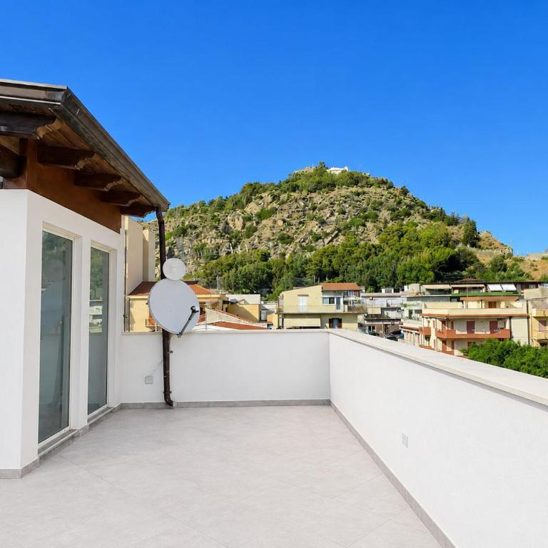 Alloggio Piazza Duca degli Abruzzi - Appartamento con 2 Camere da Letto - 1