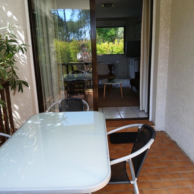 Duplex T3 2 étoiles bord de lac 65mcarrés - Appartement en Duplex - 7