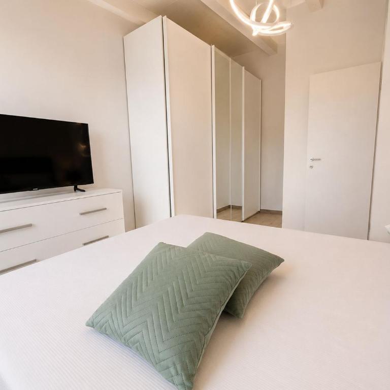Alloggio Piazza Duca degli Abruzzi - Appartamento con 2 Camere da Letto - 4