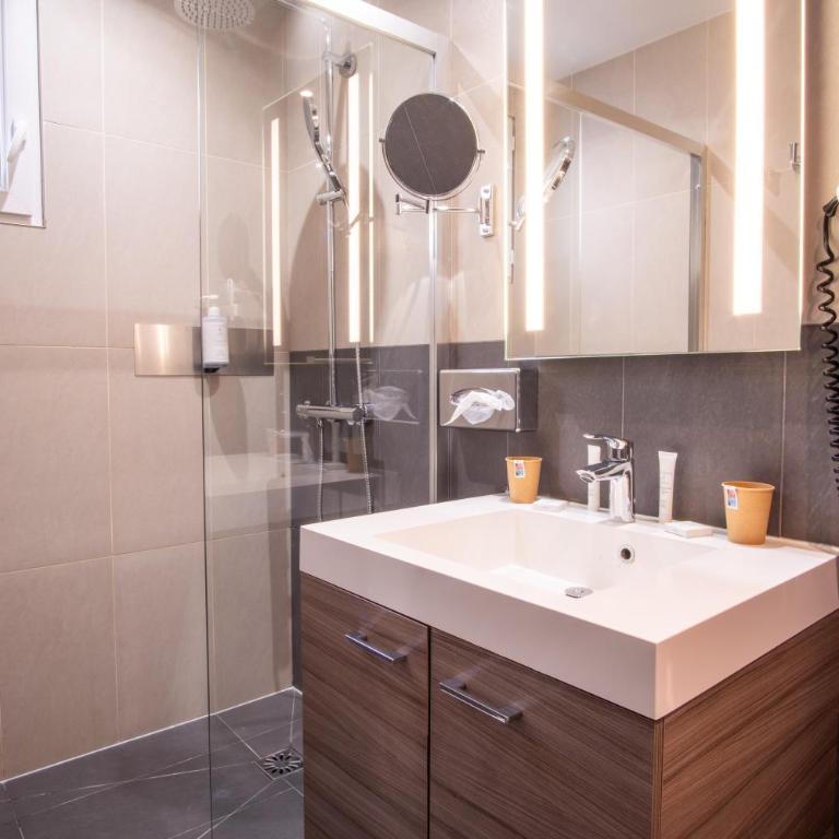 Hotel Frochot Montmartre - Suite Familiale - 5