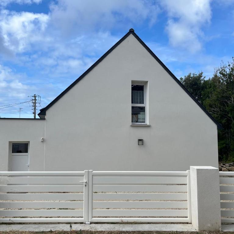 Maison Tamaris avec jardin et clos - Four-Bedroom House - 8