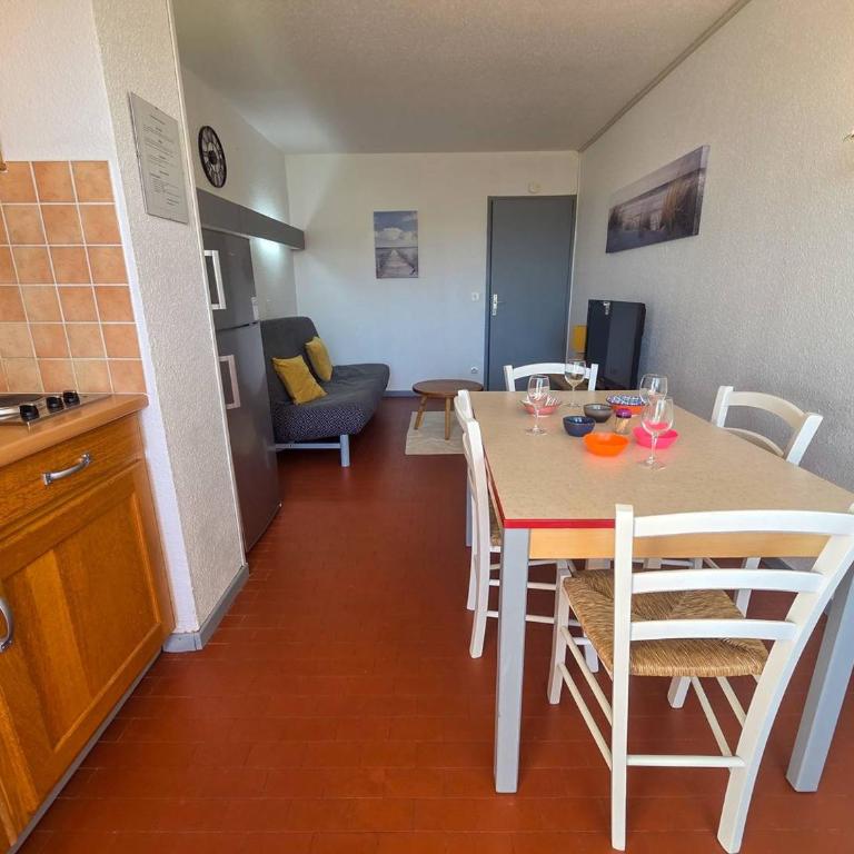 Appartement climatisé centre port - 4 pers. - FR-1-880-47 - Apartment - 11