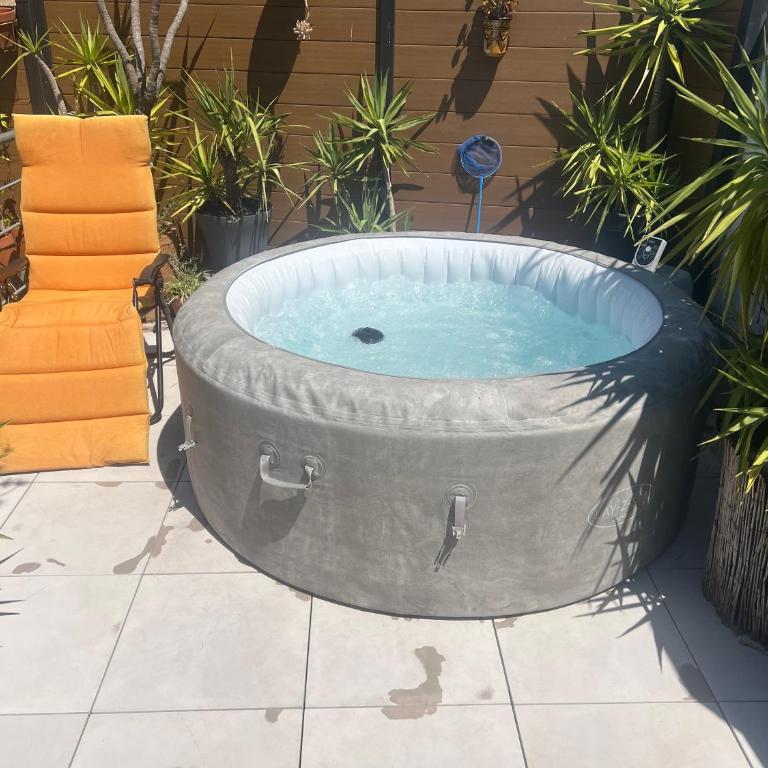 SETE BELLE MAISON DE VILLE 121 m2 A 2 mn DE LA PLAGE et SPA - Apartment mit 3 Schlafzimmern - 44