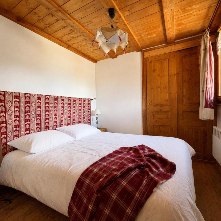 Appartement confortable à proximité du Cernix avec balcon et parking - Two-Bedroom Apartment - 12
