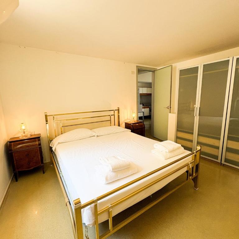 Le Tre Lune Maison - Appartamento Deluxe con 2 Camere da Letto e Balcone - 19