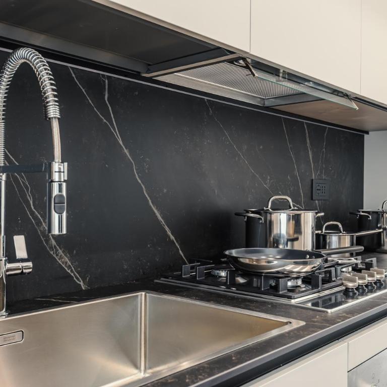 AT 203 - NEW and spacious designer apartment near the Vatican - Appartamento con 2 Camere da Letto - 81