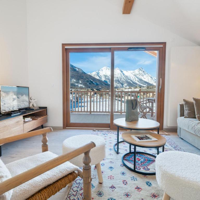 Appartement neuf avec terrasse et parking, jusqu'à 7 personnes - Three-Bedroom Apartment - 1
