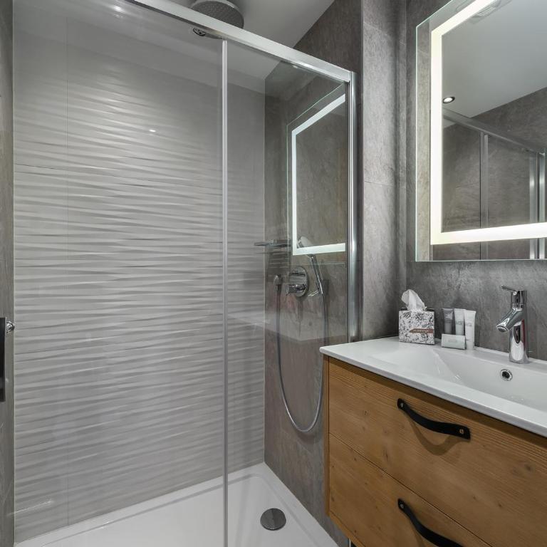 Appartement contemporain près des pistes à Val d'Isère, 4 chambres, cheminée, parking inclus - FR-1-567-14 - Appartement (8 Adultes) - 16
