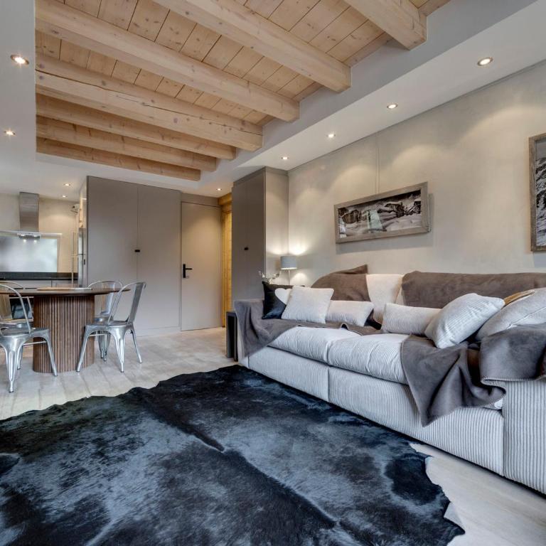 Appartement Duplex Moderne, Skis aux Pieds, Centre de Val-d'Isère - FR-1-567-56 - Apartment (4 Adults) - 1