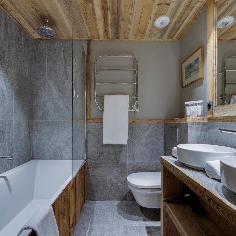 Superbe duplex 68m² avec cheminée, 2 chambres, parking intérieur, et services inclus à Val d'Isère - FR-1-567-46 - Apartment (5 Erwachsene) - 10