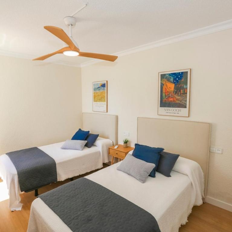 Beachfront Bliss, Terrace & Stunning Sea Views - Two-Bedroom Apartment - 8