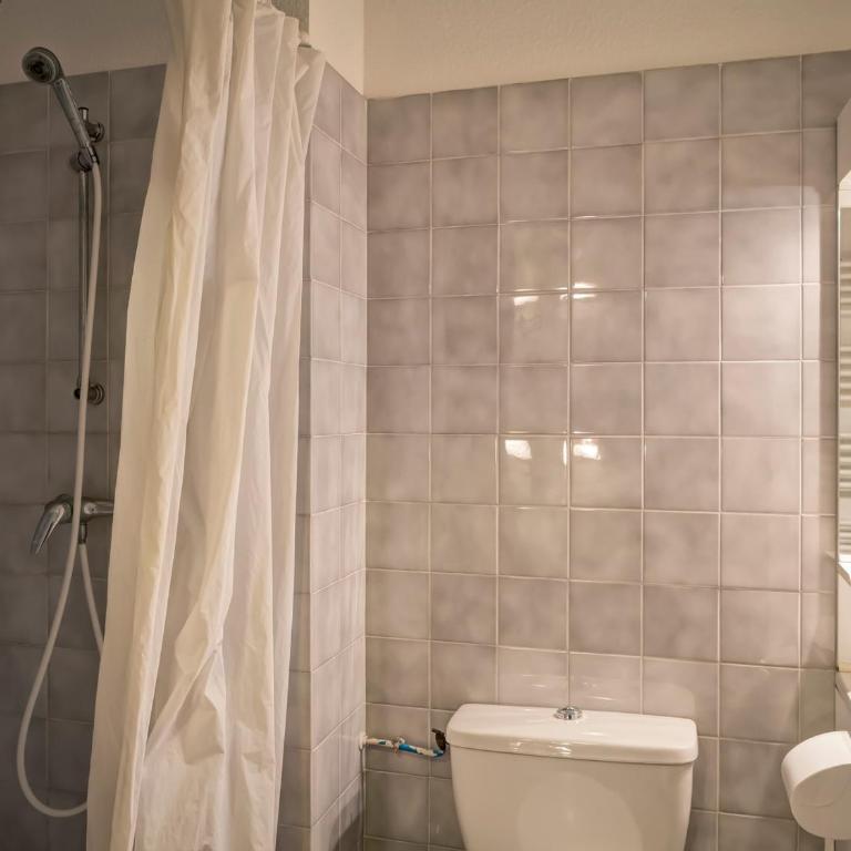 Studio 4 Pers avec WiFi et Parking à Brides-les-Bains - Studio - 9