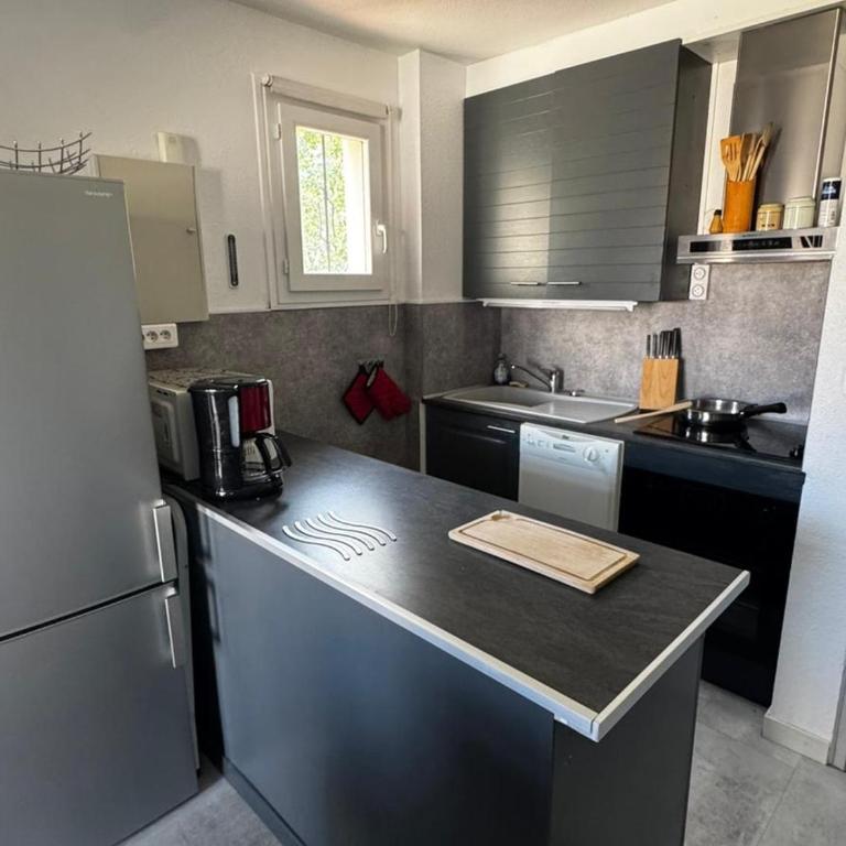 Appartement 2** avec loggia, parking, à 5 min de la plage - Argelès-sur-Mer - FR-1-732-10 - Appartement - 11