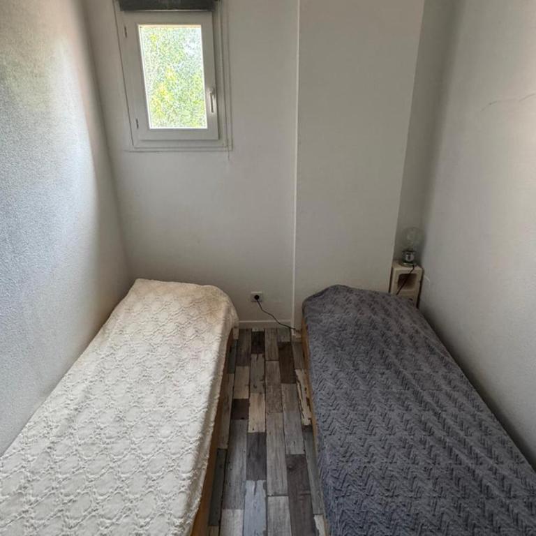Appartement 2** avec loggia, parking, à 5 min de la plage - Argelès-sur-Mer - FR-1-732-10 - Appartement - 18