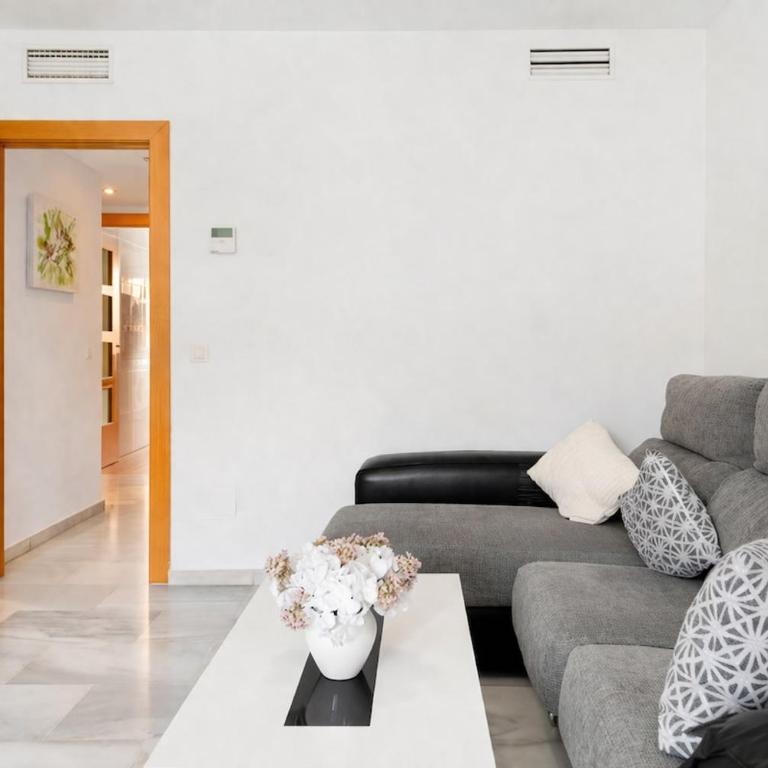 Bright Apartment with 2 Bathrooms, Central Malaga - Apartamento de 2 dormitorios - 11