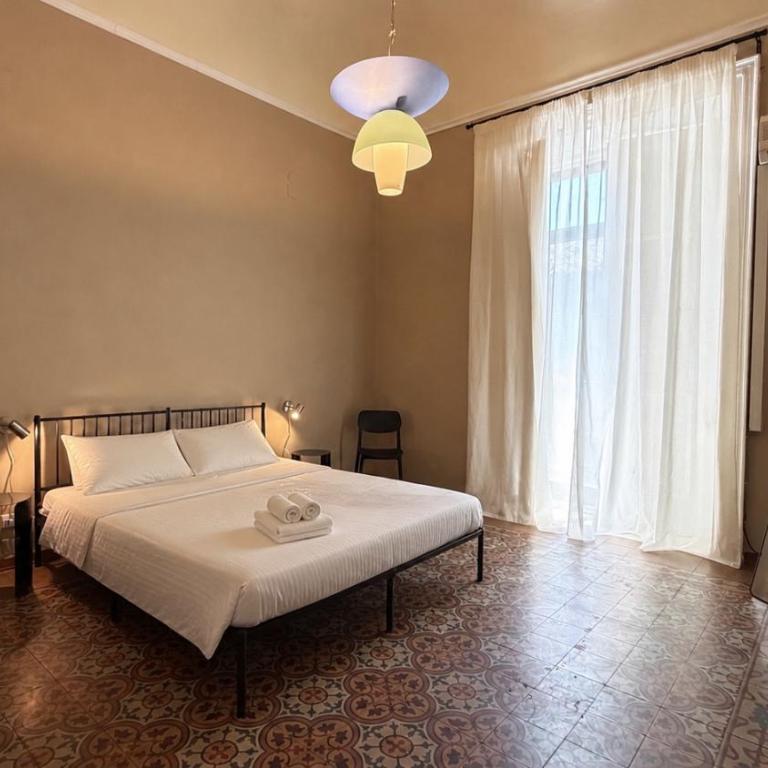 Nerea Rooms - Three-Bedroom Apartment - 1