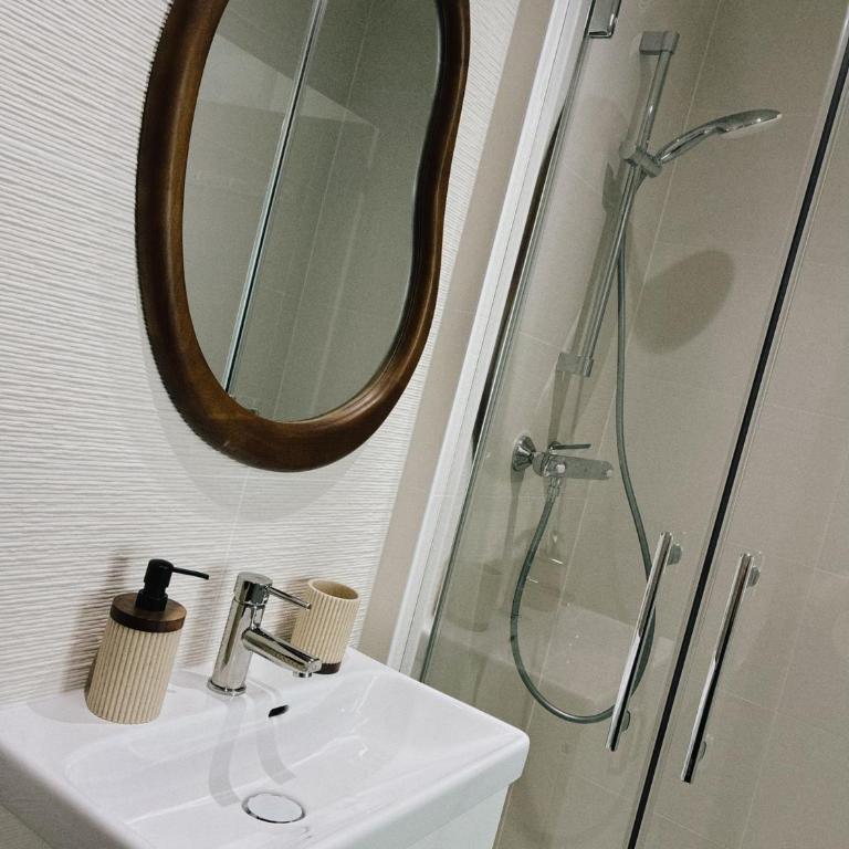 Vue Château ,Centre Ville , Loire, Maison Commire , climatisé - Appartement 1 Chambre - 15