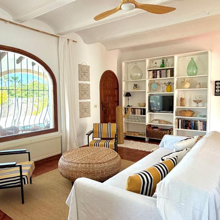 Bohemian villa with pool & mountain view - Villa de 3 dormitorios - 14