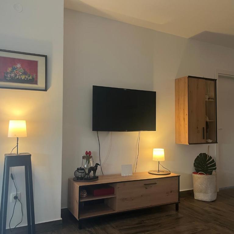B eleven - Two-Bedroom Apartment - 14