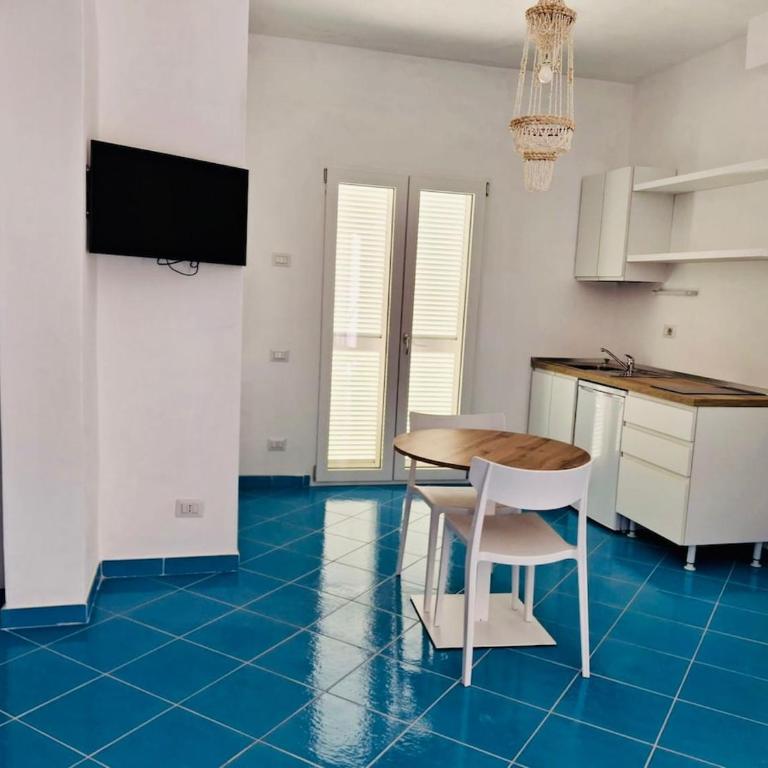 Sinfonia del Mare, lovely open space and small courtyard - Appartamento con 1 Camera da Letto - 4