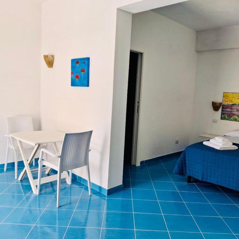 Sinfonia del Mare, lovely open space and small courtyard - Appartamento con 1 Camera da Letto - 6