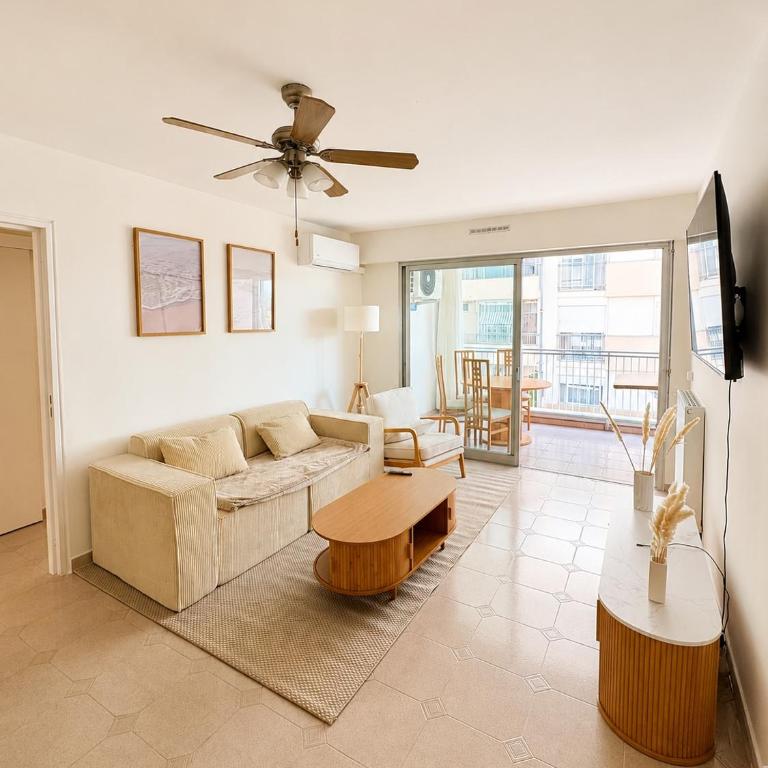 Elegant apartment between Cannes and Antibes - Two-Bedroom Apartment - 1