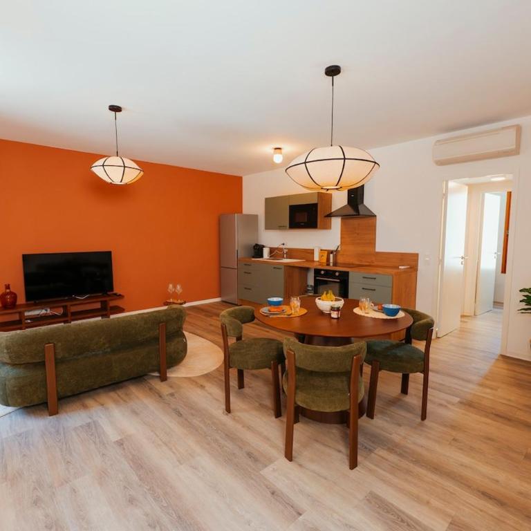 Superbe T2 tout confort avec parking privé - Appartement 1 Chambre - 1