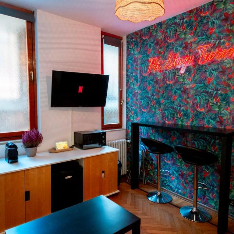 Pit Stop Smart METRO - One-Bedroom Apartment - 1