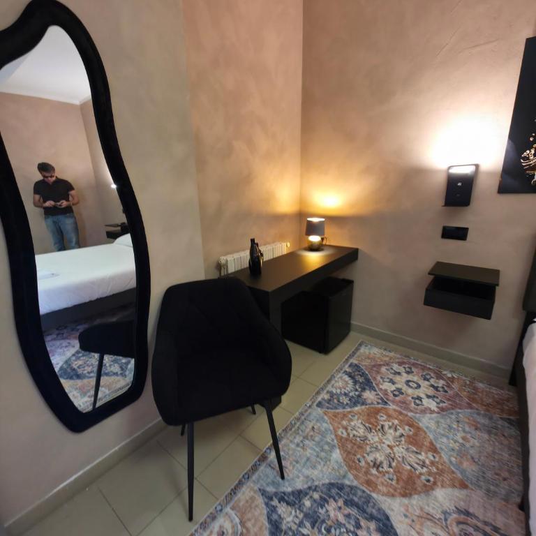 AH Roma - Deluxe Queen Room - 2