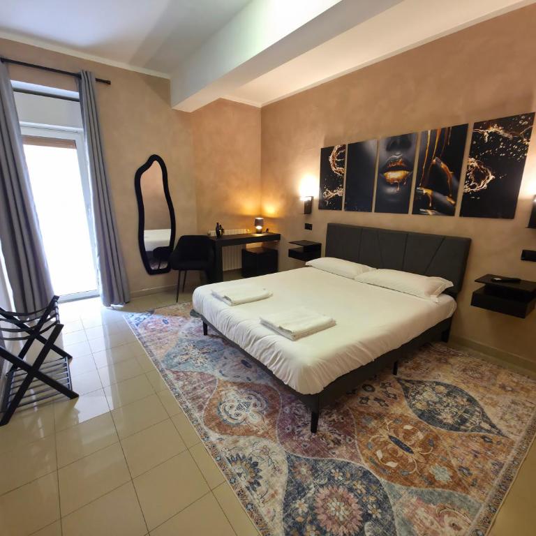 AH Roma - Deluxe Queen Room - 5