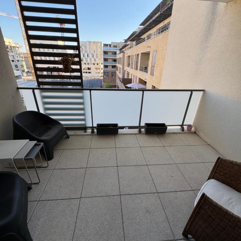 T3 Moderne à 10 min de la plage -Terrasse, Parking - Apartment mit 2 Schlafzimmern und Terrasse - 5