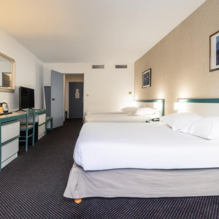 Hôtel Paradis - Chambre Familiale (2 Adultes et 2 Enfants) - 7
