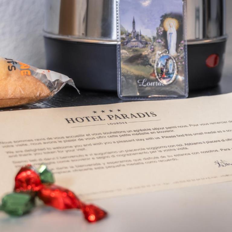 Hôtel Paradis - Chambre Double Supérieure - 12