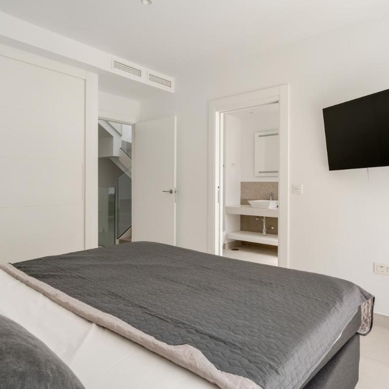 West Beach Estepona Townhouse - Apartment - 33