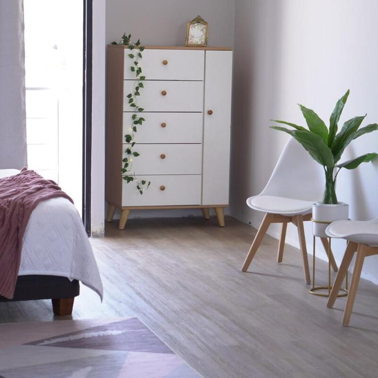 Modern and cozy apartment with a queen size bed - One-Bedroom Apartment - 28