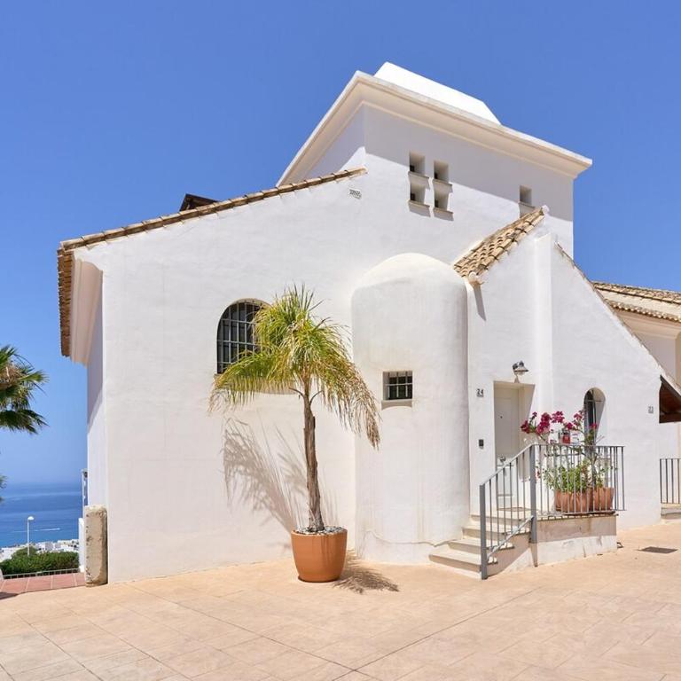 Sunny Sea View Condo with Private Patio, Shared Pool, Amazing Views, Full Kitchen - Two-Bedroom Apartment - 1