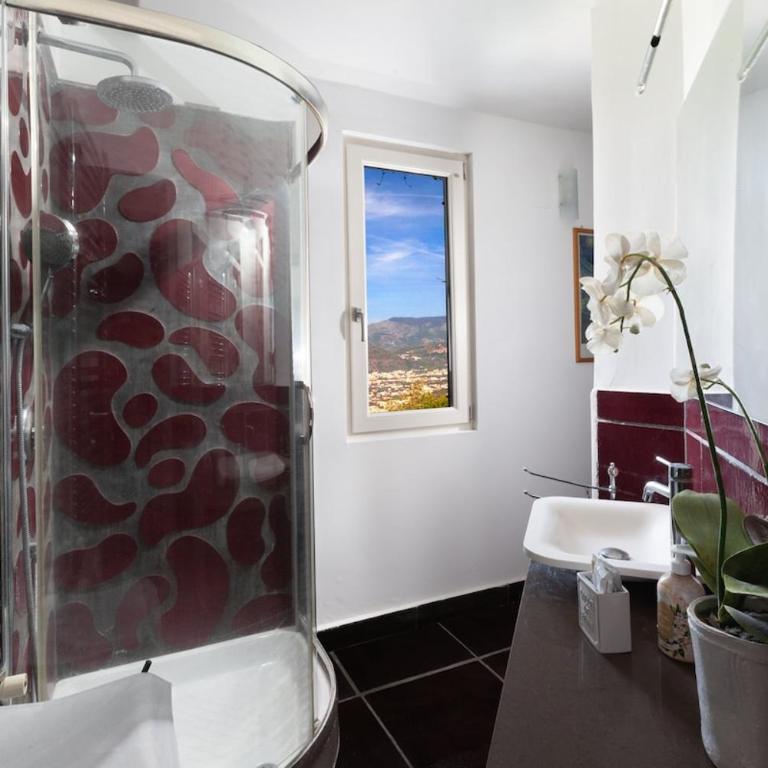 Spacious Sorrento Villa with Pool, Jacuzzi & Panoramic Sea View - Villa - 27
