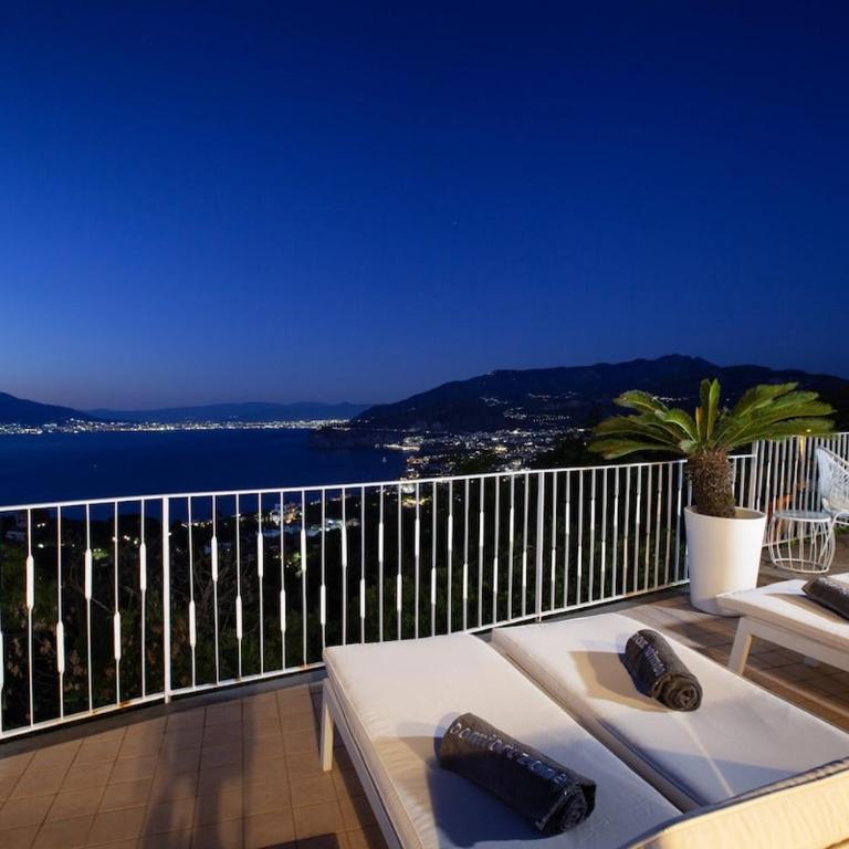 Spacious Sorrento Villa with Pool, Jacuzzi & Panoramic Sea View - Villa - 30